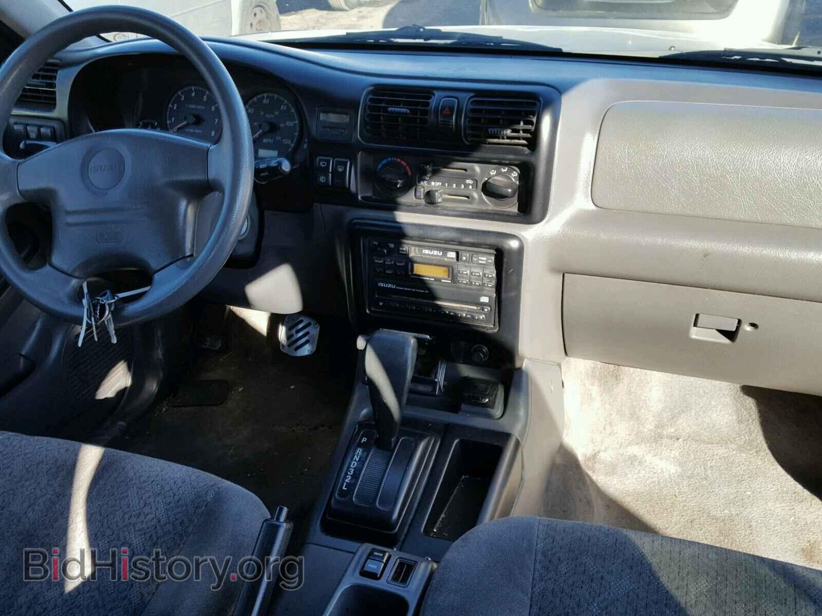 2000 ISUZU RODEO S - VIN: 4S2CK58W2Y4356830 - Photo 9