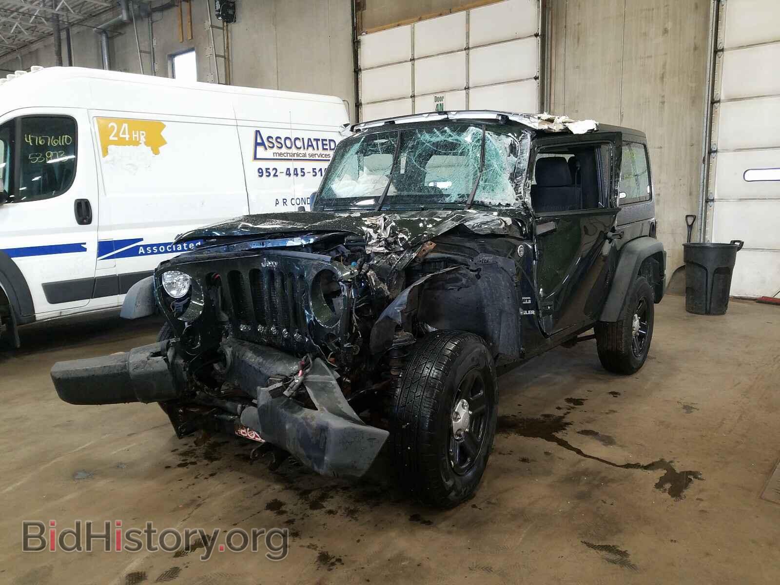 2011 JEEP WRANGLER - VIN: 1J4AA2D17BL574252 - Фото 2