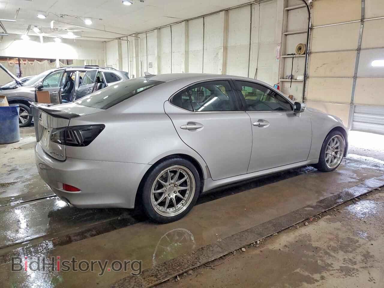 2011 LEXUS IS - VIN: JTHBF5C22B2101919 - Photo 3