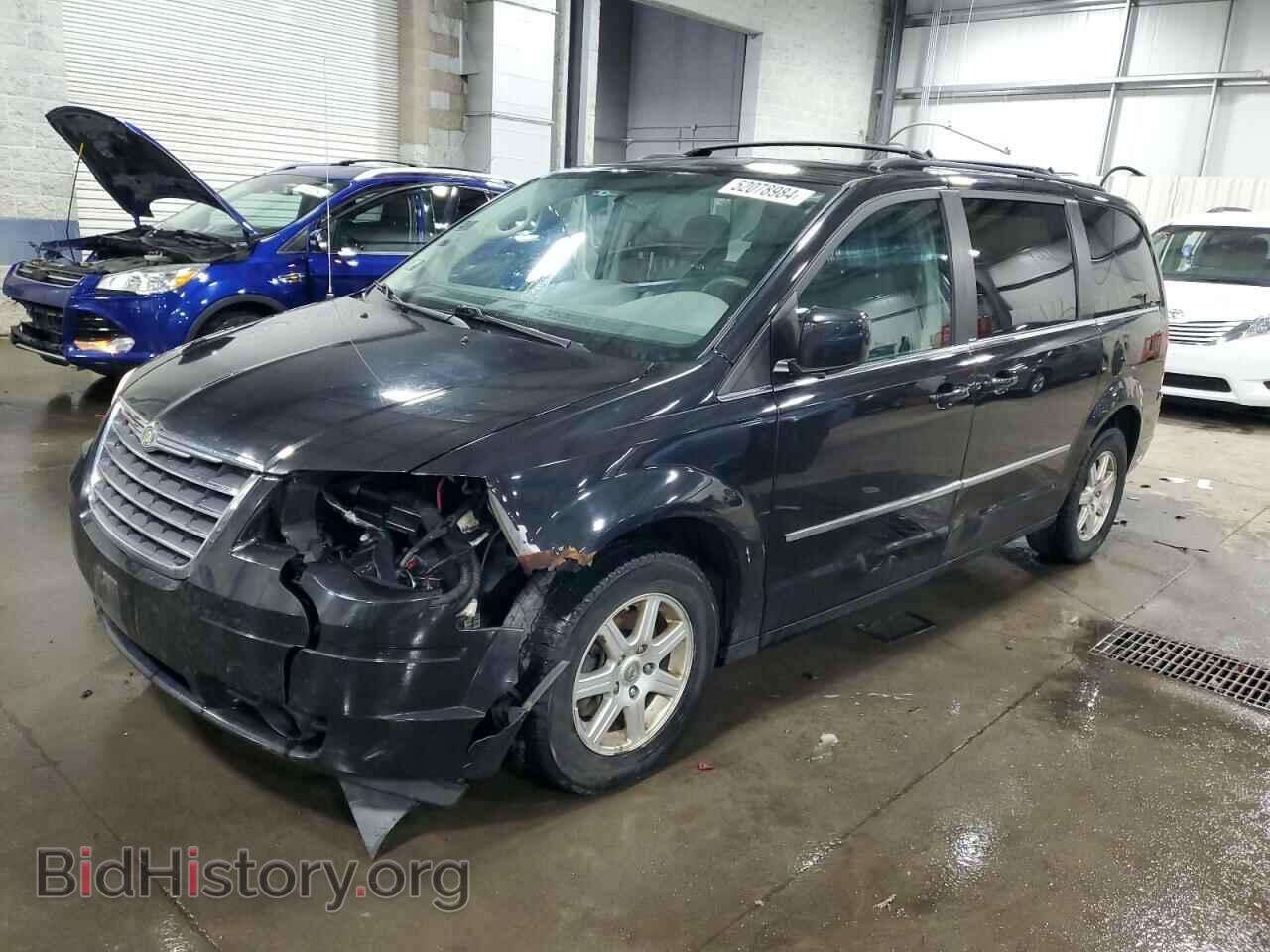 Photo 2A4RR5D19AR456979 - CHRYSLER MINIVAN 2010