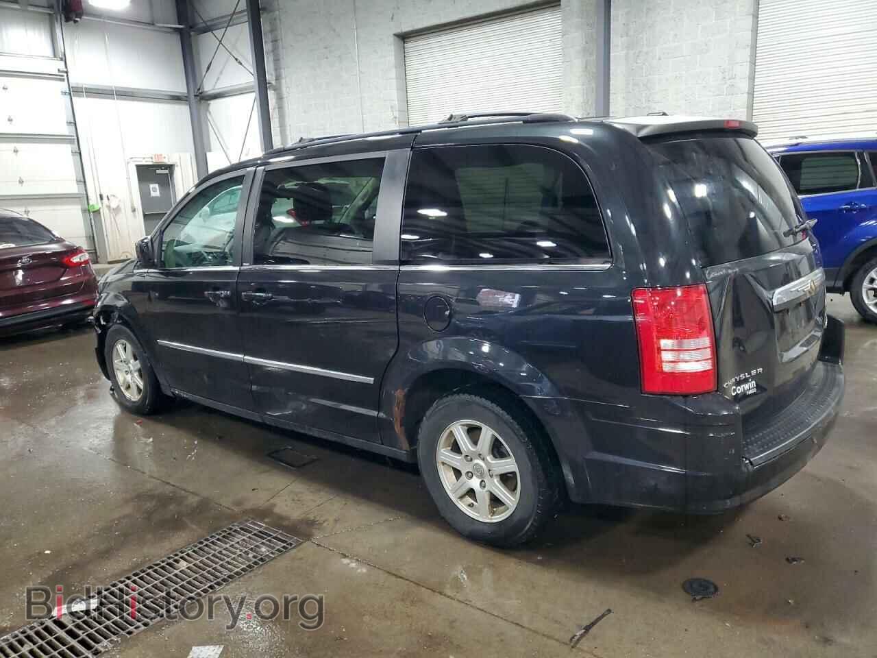 2010 CHRYSLER MINIVAN - VIN: 2A4RR5D19AR456979 - Photo 2