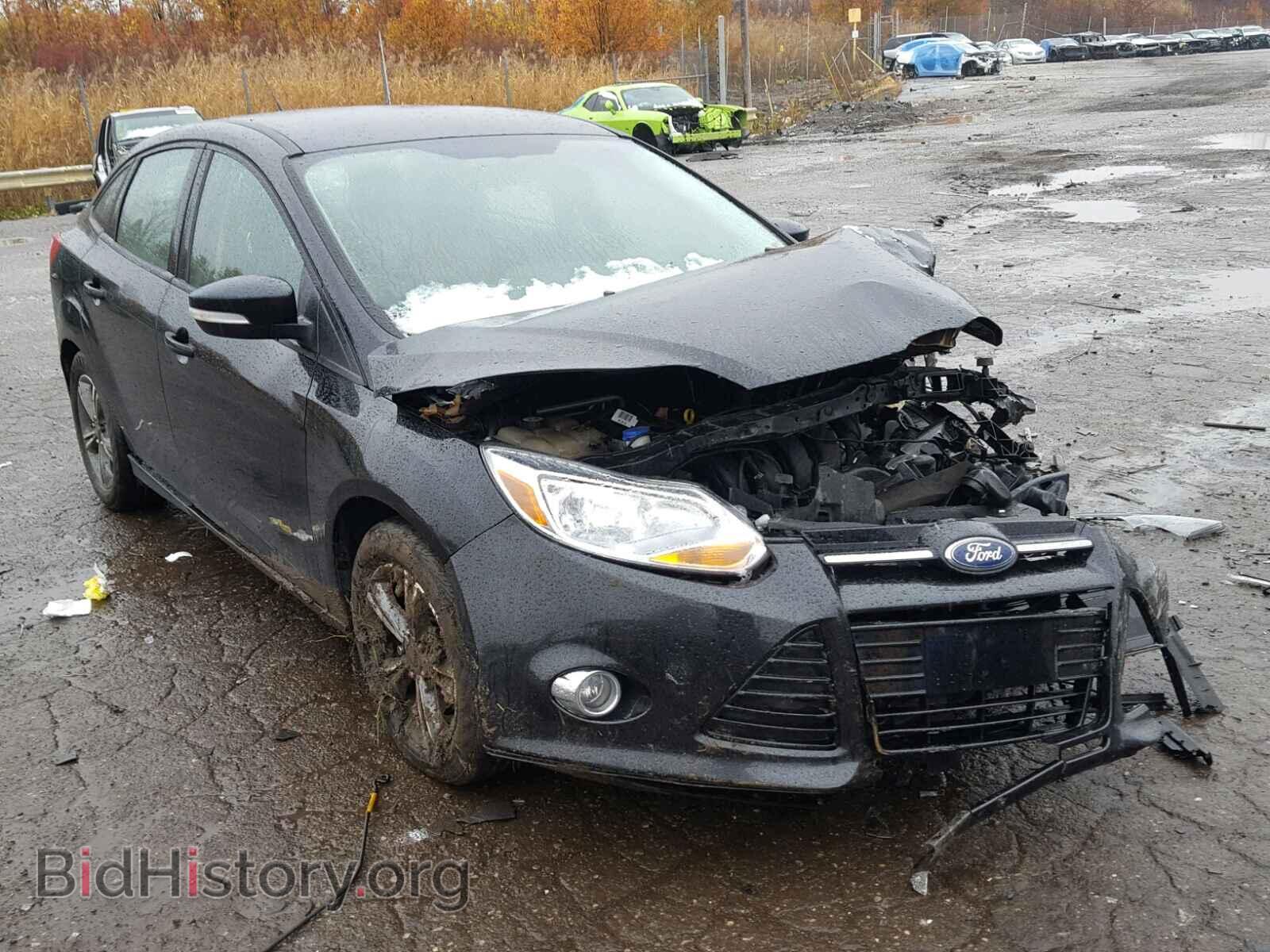 Photo 1FAHP3F21CL319991 - FORD FOCUS 2012