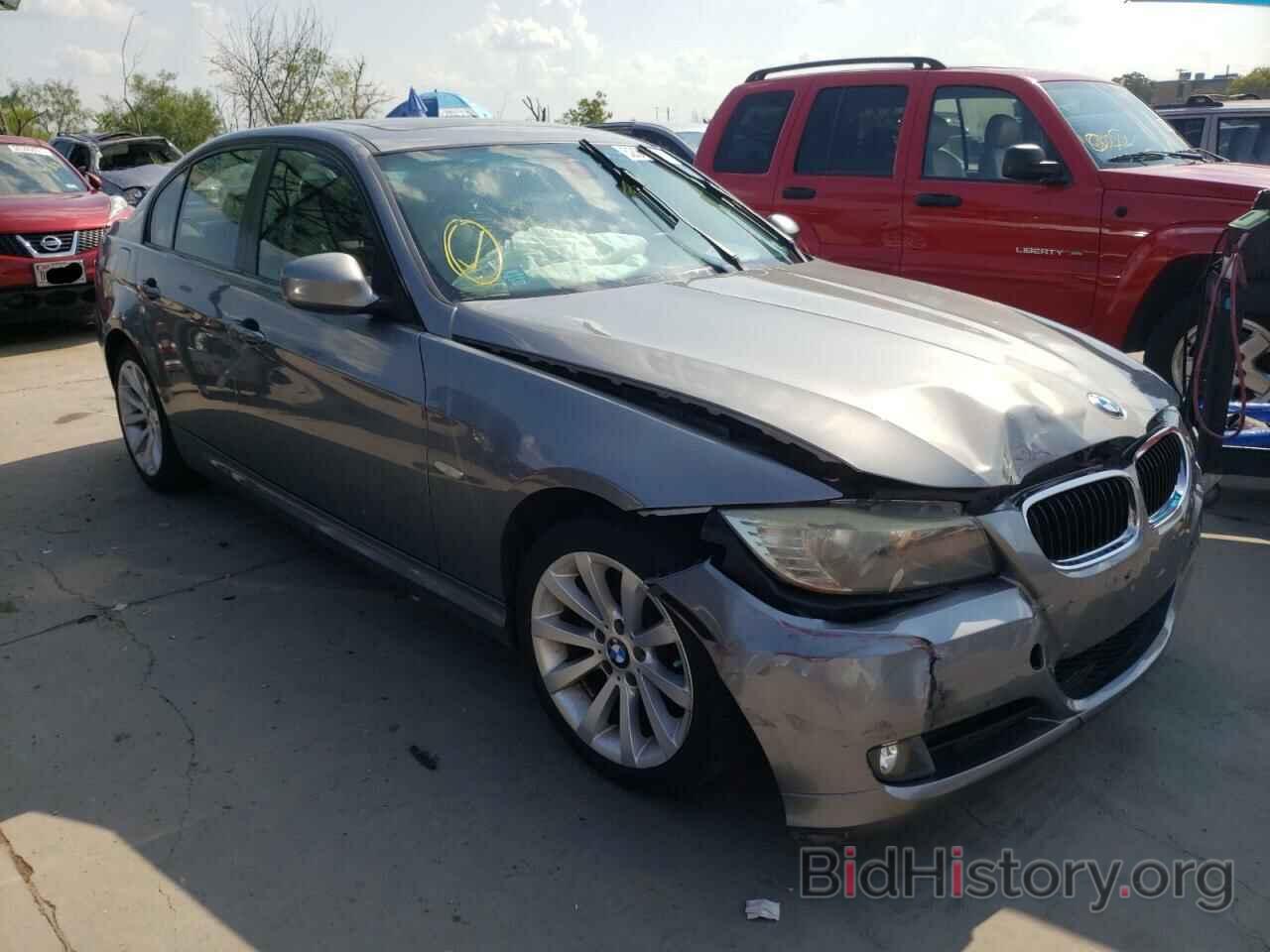 Photo WBAPH7G56BNM55228 - BMW 3 SERIES 2011