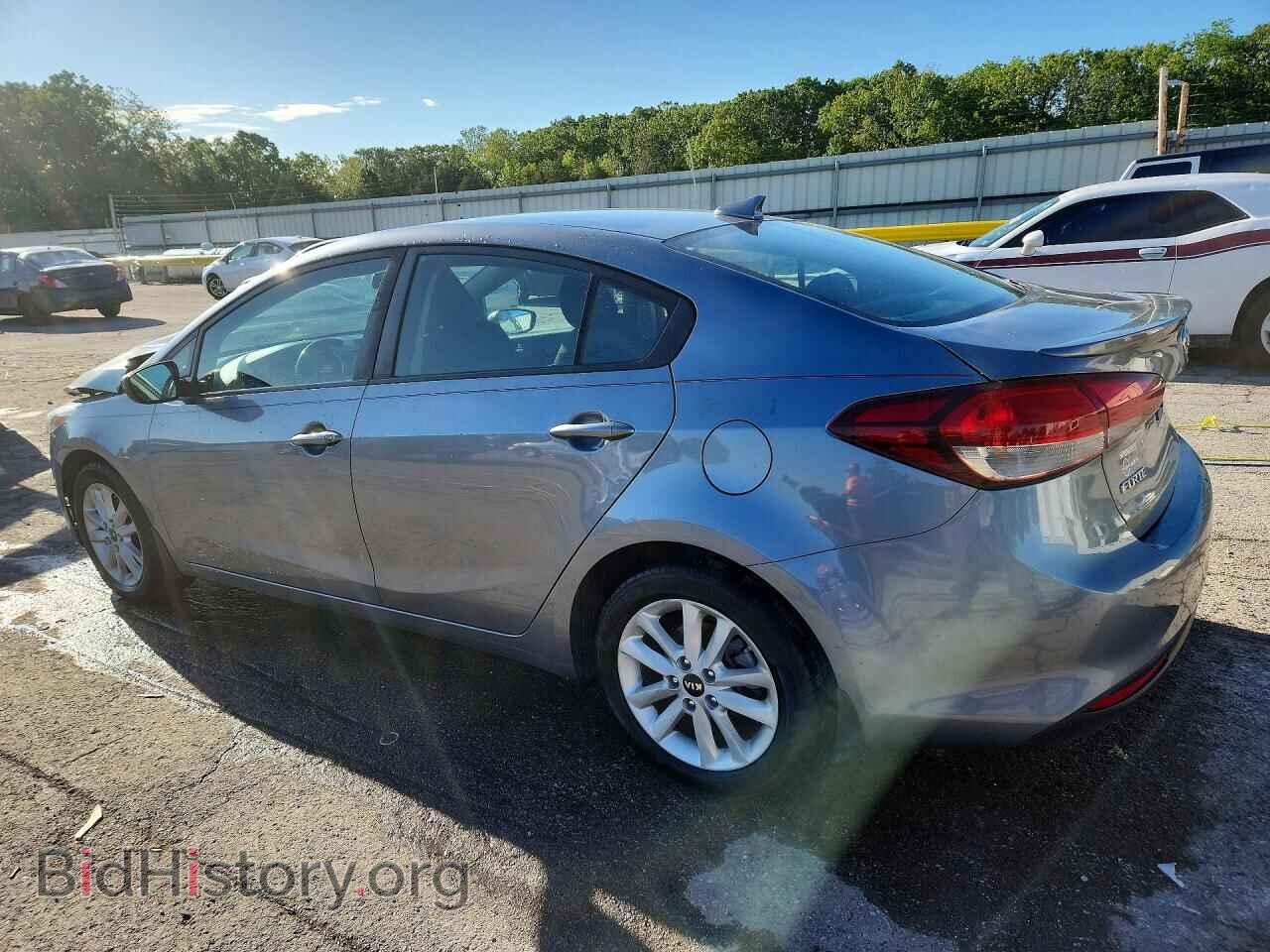 2017 KIA FORTE - VIN: 3KPFL4A7XHE105409 - Photo 2