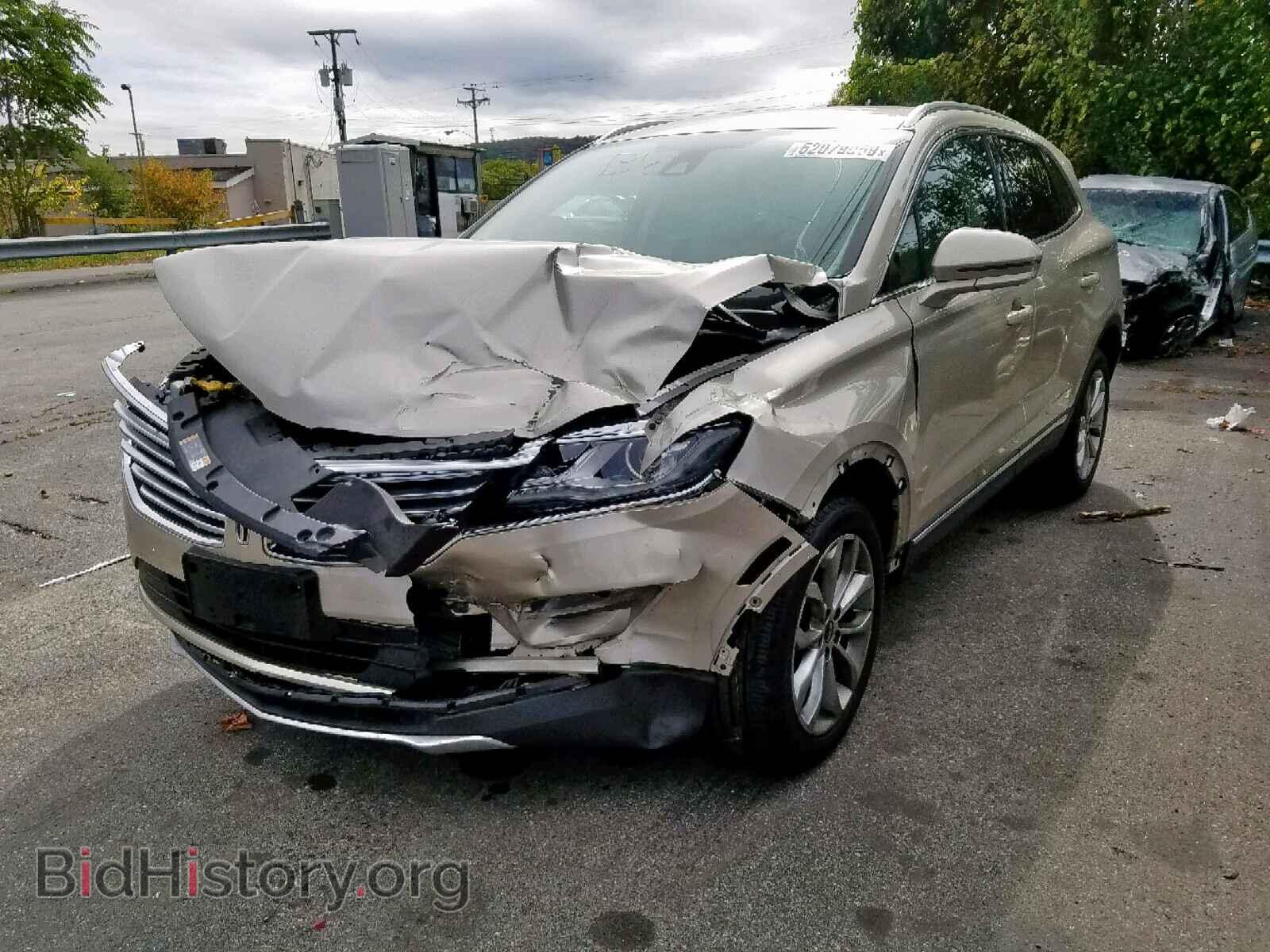 2017 LINCOLN MKC SELECT - VIN: 5LMCJ2D90HUL45363 - Фото 2