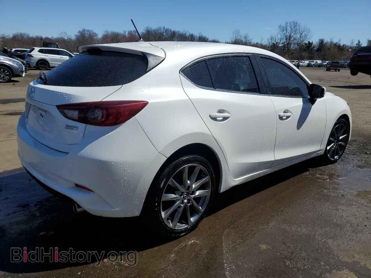 2018 MAZDA 3 - VIN: 3MZBN1L31JM198444 - Фото 3