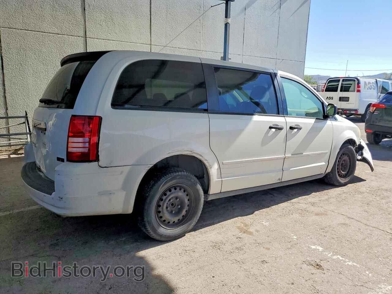 2008 CHRYSLER MINIVAN - VIN: 2A8HR44H28R688027 - Фото 3