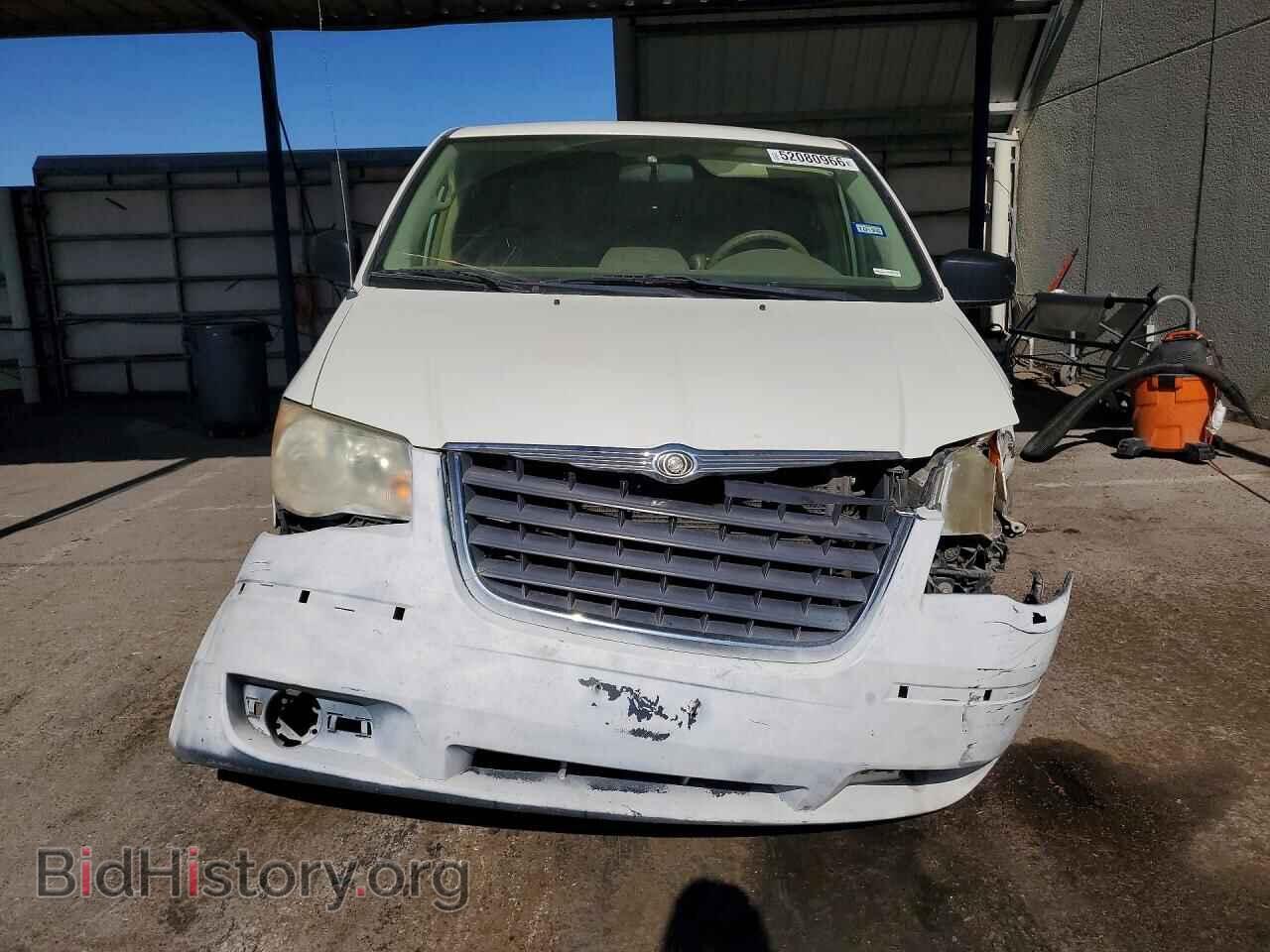 2008 CHRYSLER MINIVAN - VIN: 2A8HR44H28R688027 - Фото 5