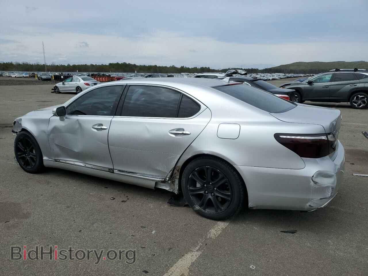 2011 LEXUS LS460 - VIN: JTHDL5EF3B5003126 - Photo 2