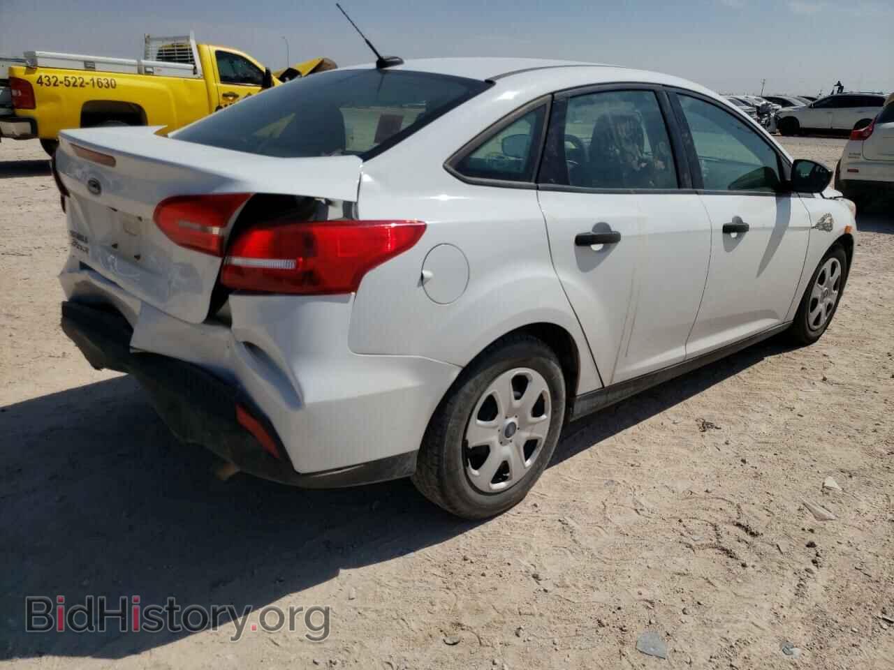 2017 FORD FOCUS - VIN: 1FADP3E23HL229796 - Photo 4