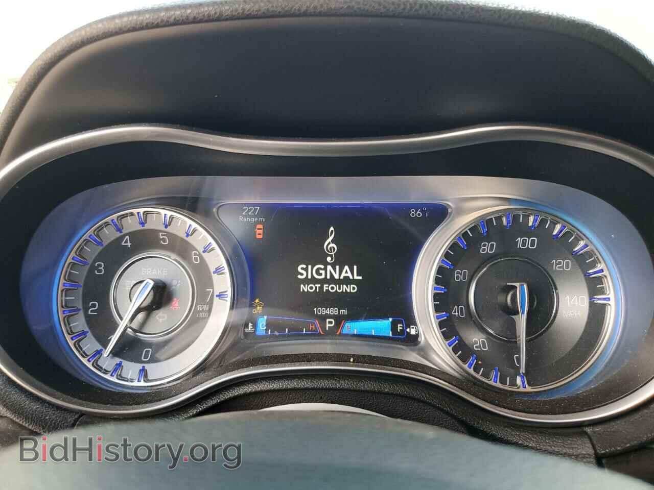 2017 CHRYSLER 300 - VIN: 2C3CCAEG6HH586523 - Фото 9