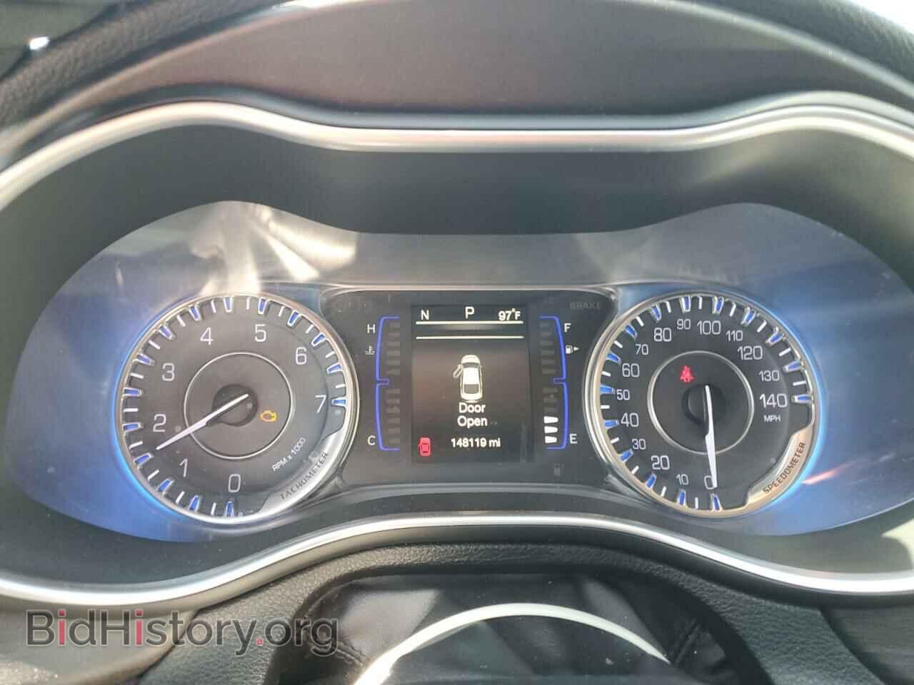 2016 CHRYSLER 200 - VIN: 1C3CCCAB1GN105699 - Фото 9