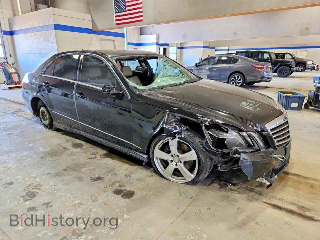 2011 MERCEDES-BENZ E-CLASS - VIN: WDDHF5GB6BA425733 - Фото 4