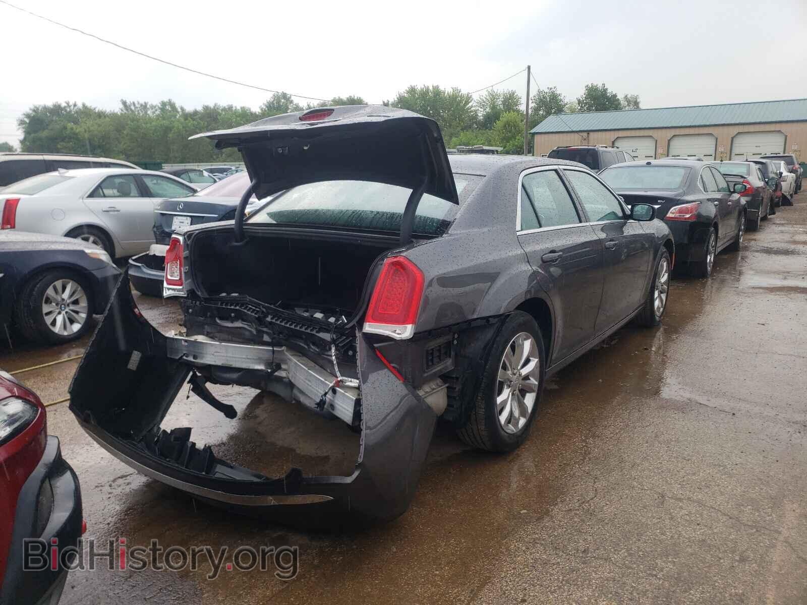 2015 CHRYSLER 300 - VIN: 2C3CCARG3FH884549 - Фото 4