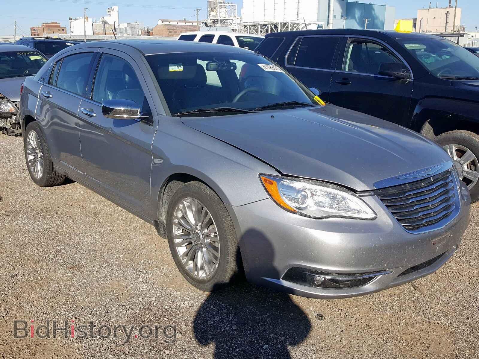 2013 CHRYSLER 200 - VIN: 1C3CCBCGXDN510541 - Фото 2