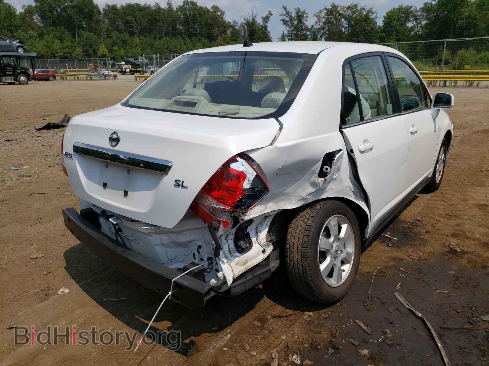 2008 NISSAN VERSA - VIN: 3N1BC11E38L383921 - Фото 4