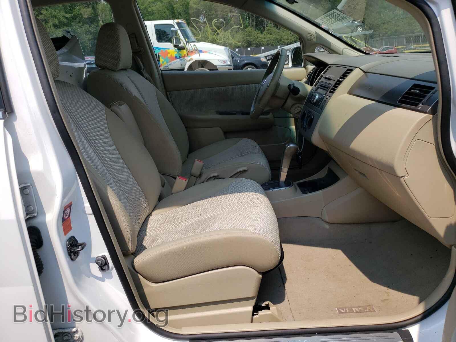 2008 NISSAN VERSA - VIN: 3N1BC11E38L383921 - Фото 5