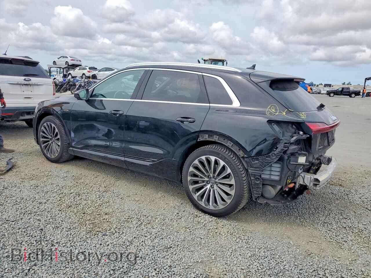 2019 AUDI E-TRON - VIN: WA1VABGE2KB008490 - Фото 2