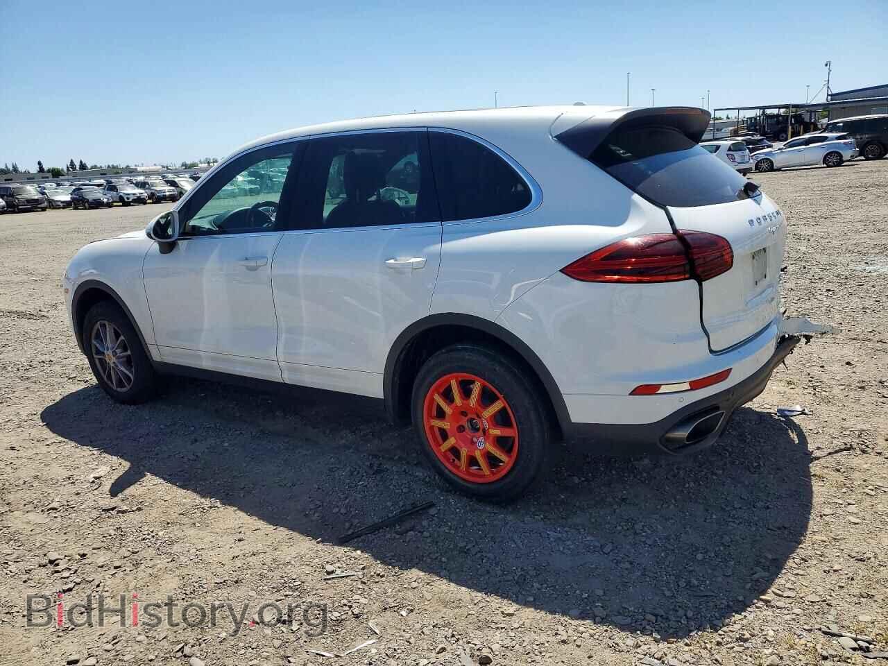 2016 PORSCHE CAYENNE - VIN: WP1AA2A21GLA06426 - Photo 2
