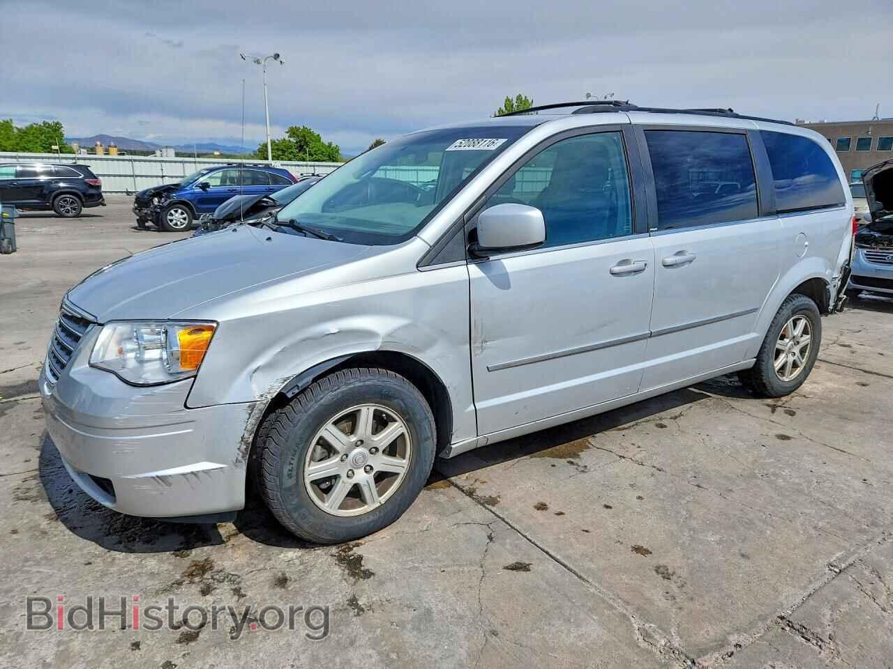 Photo 2A4RR5D1XAR271453 - CHRYSLER MINIVAN 2010