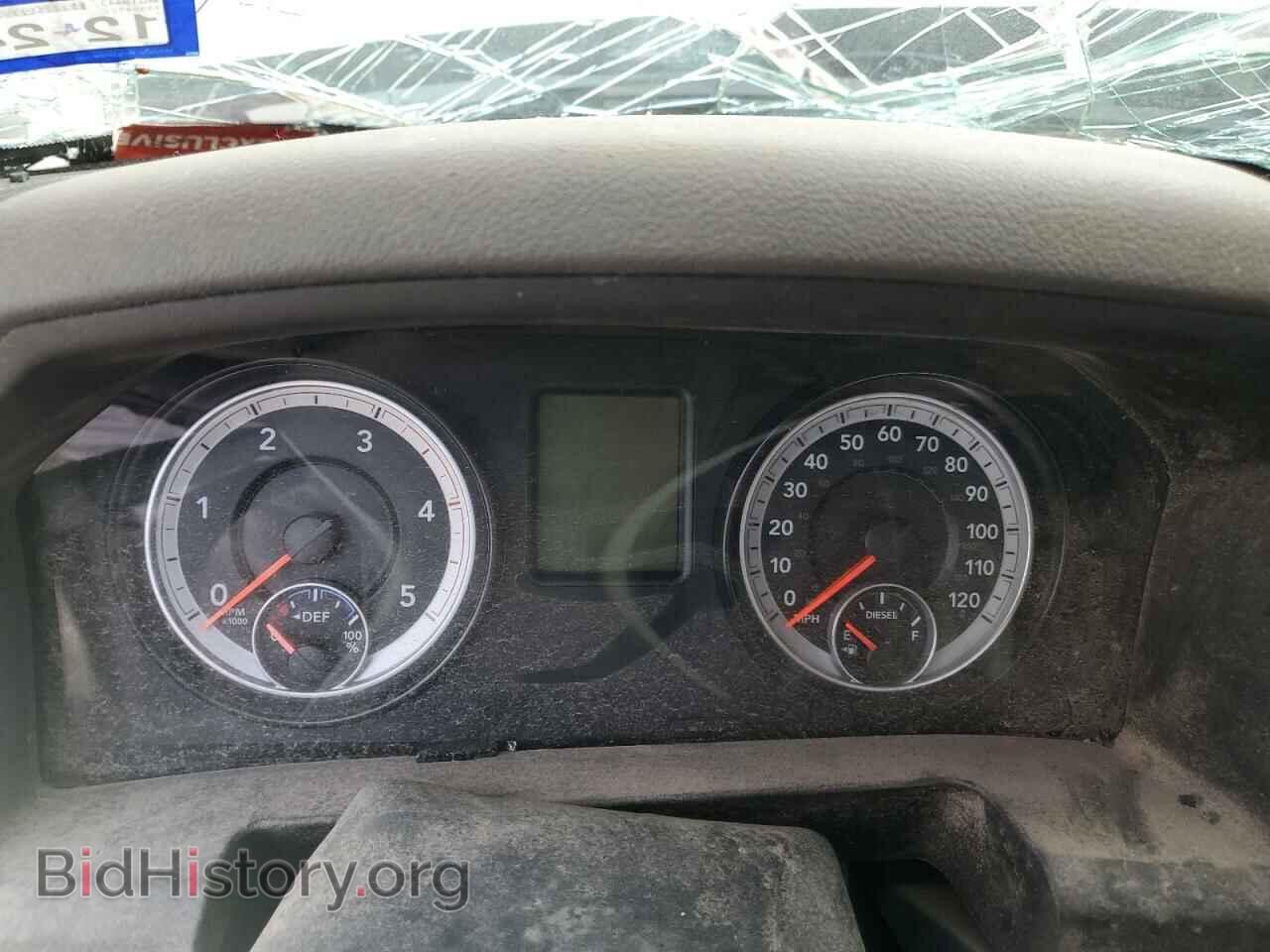 2014 RAM All Models - VIN: 3C6UR5DL4EG194910 - Photo 9