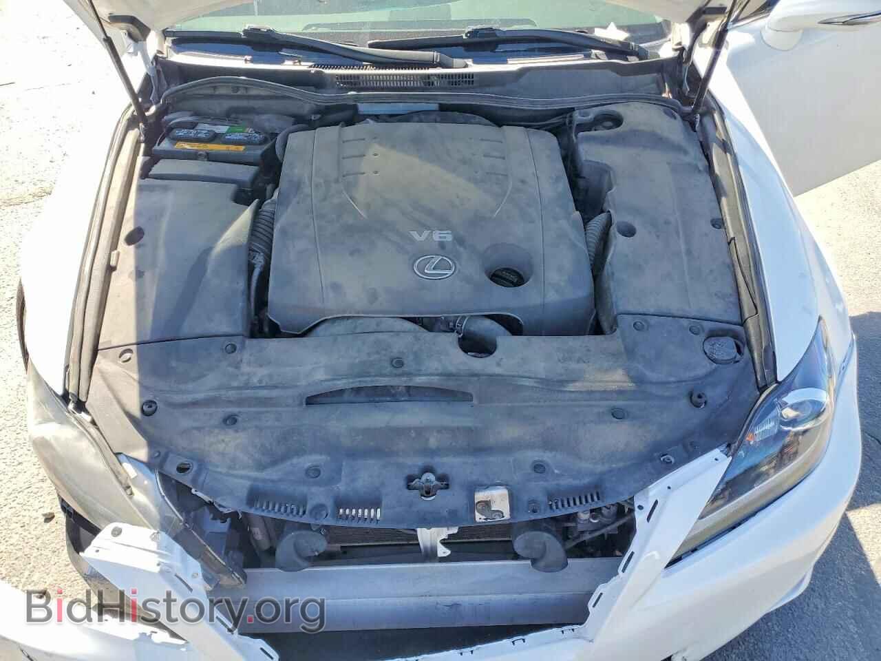 2011 LEXUS IS - VIN: JTHCF5C20B5051072 - Photo 11