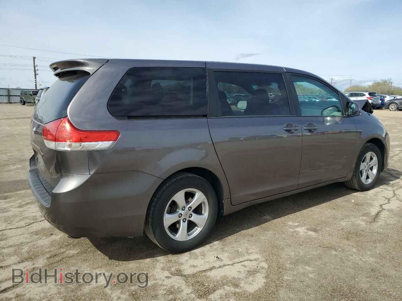 2012 TOYOTA SIENNA - VIN: 5TDKA3DC5CS014795 - Фото 3