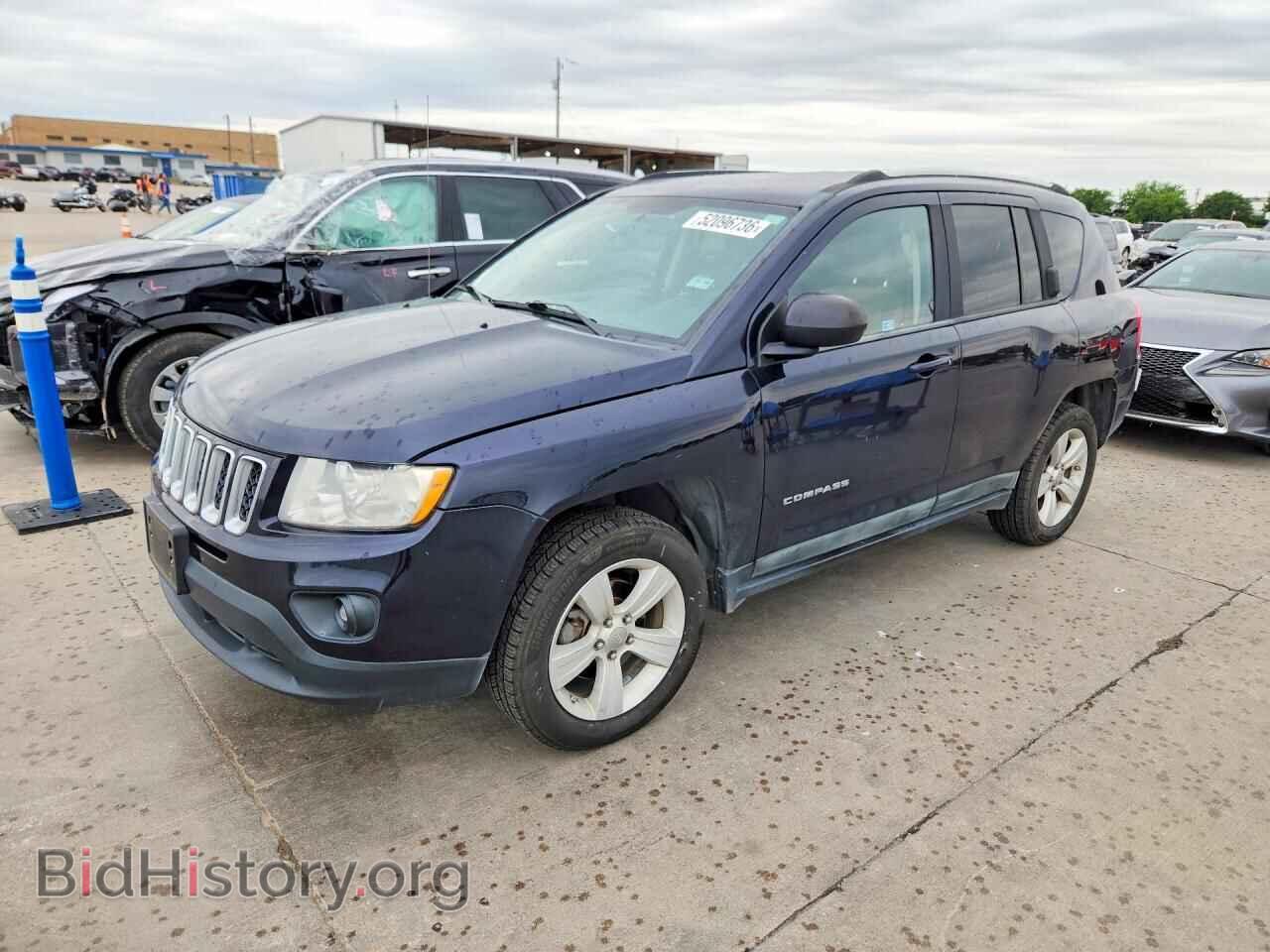 Photo 1J4NT1FA4BD159919 - JEEP COMPASS 2011