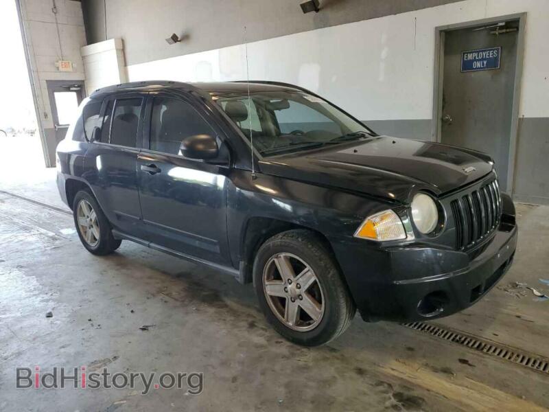 2010 Jeep COMPASS (VIN 1J4NT1FBXAD624968) — photo 4 of 12