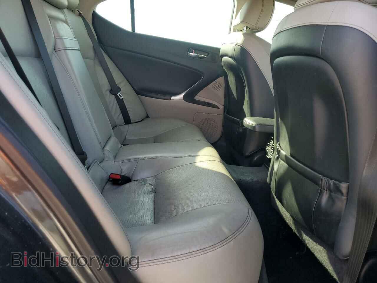 2011 LEXUS IS - VIN: JTHCF5C29B5050521 - Photo 10