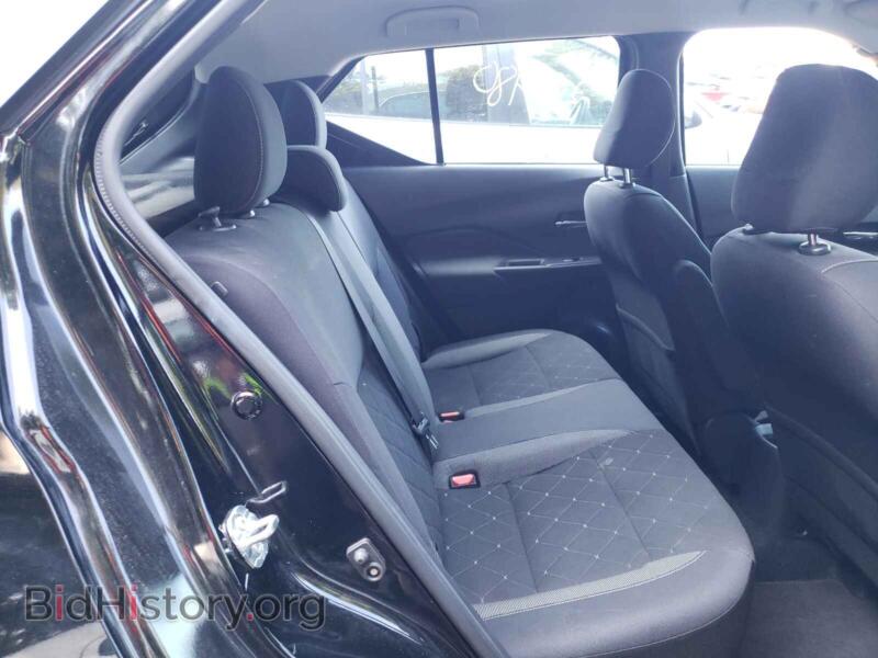 2019 Nissan KICKS (VIN 3N1CP5CU3KL553089) — фото 6 из 10