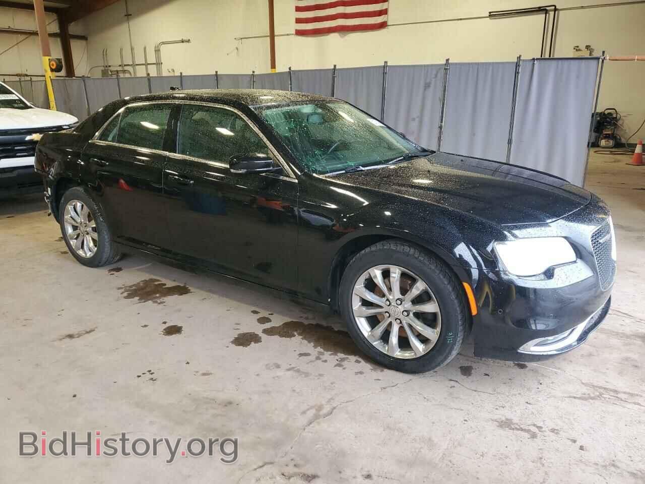 2017 CHRYSLER 300 - VIN: 2C3CCARG7HH606885 - Фото 4