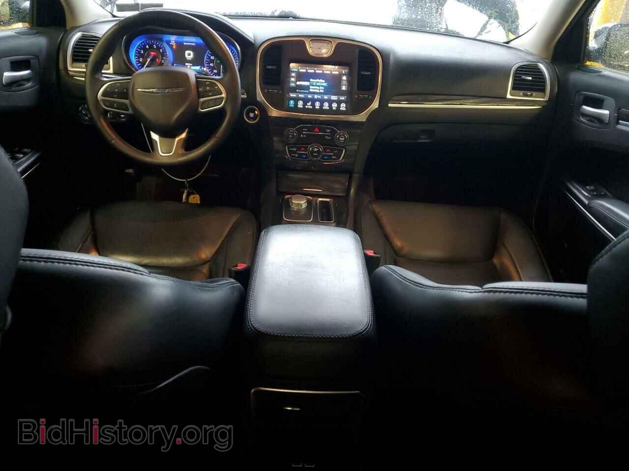 2017 CHRYSLER 300 - VIN: 2C3CCARG7HH606885 - Фото 8