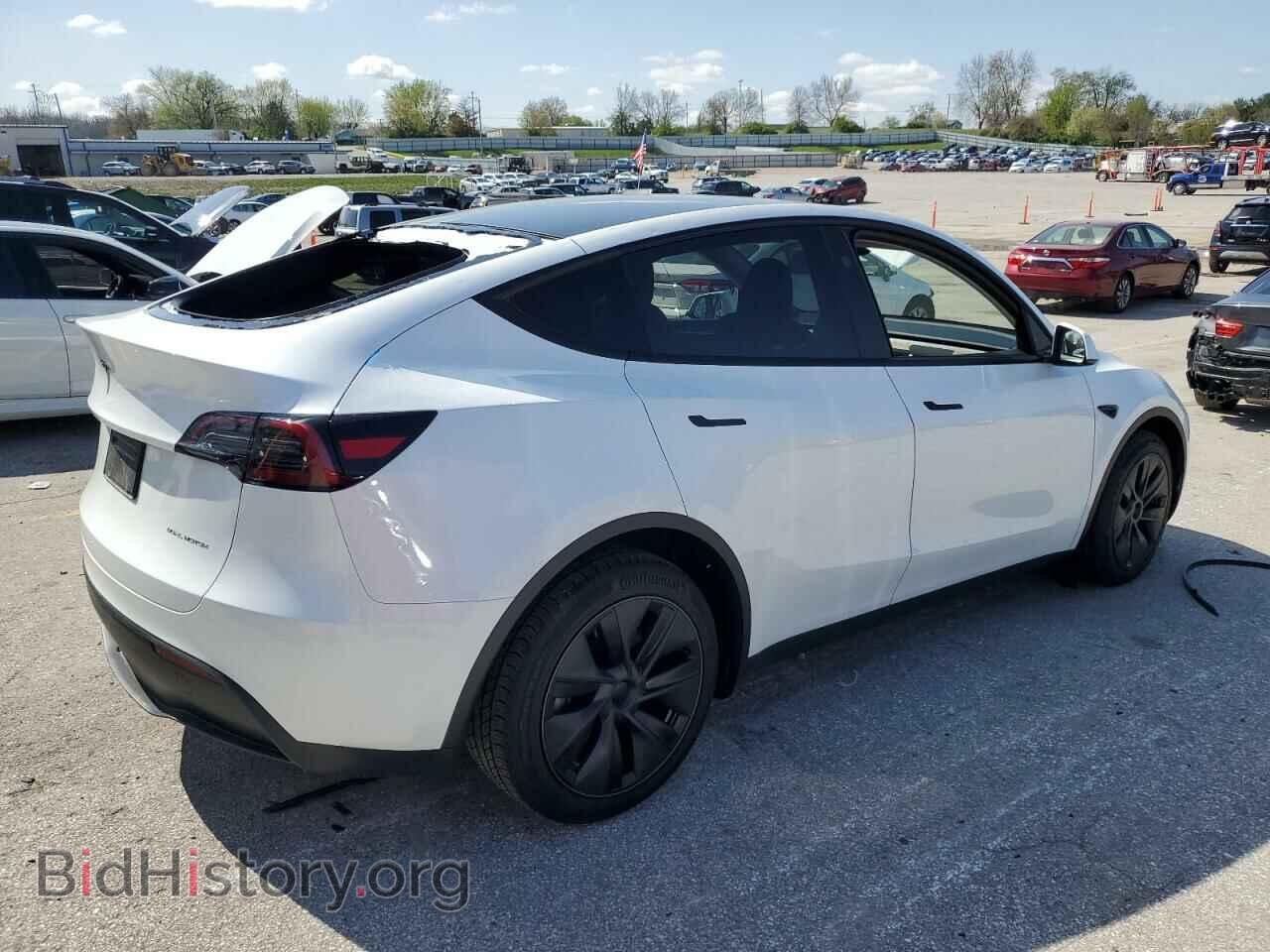 2025 TESLA MODEL Y - VIN: 7SAYGDEE9SF224403 - Фото 3