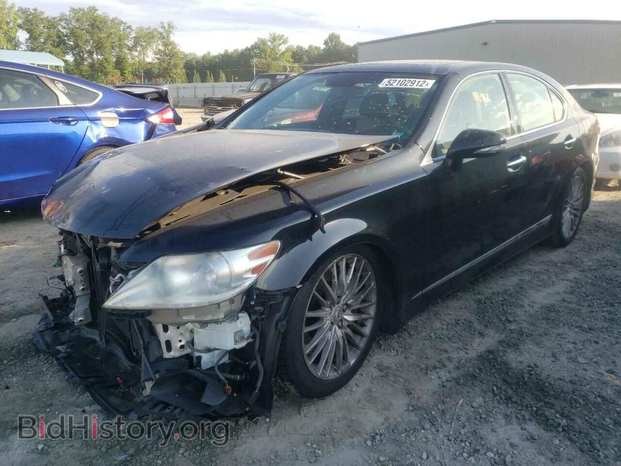 2012 LEXUS LS460 - VIN: JTHBL5EF7C5110110 - Photo 2