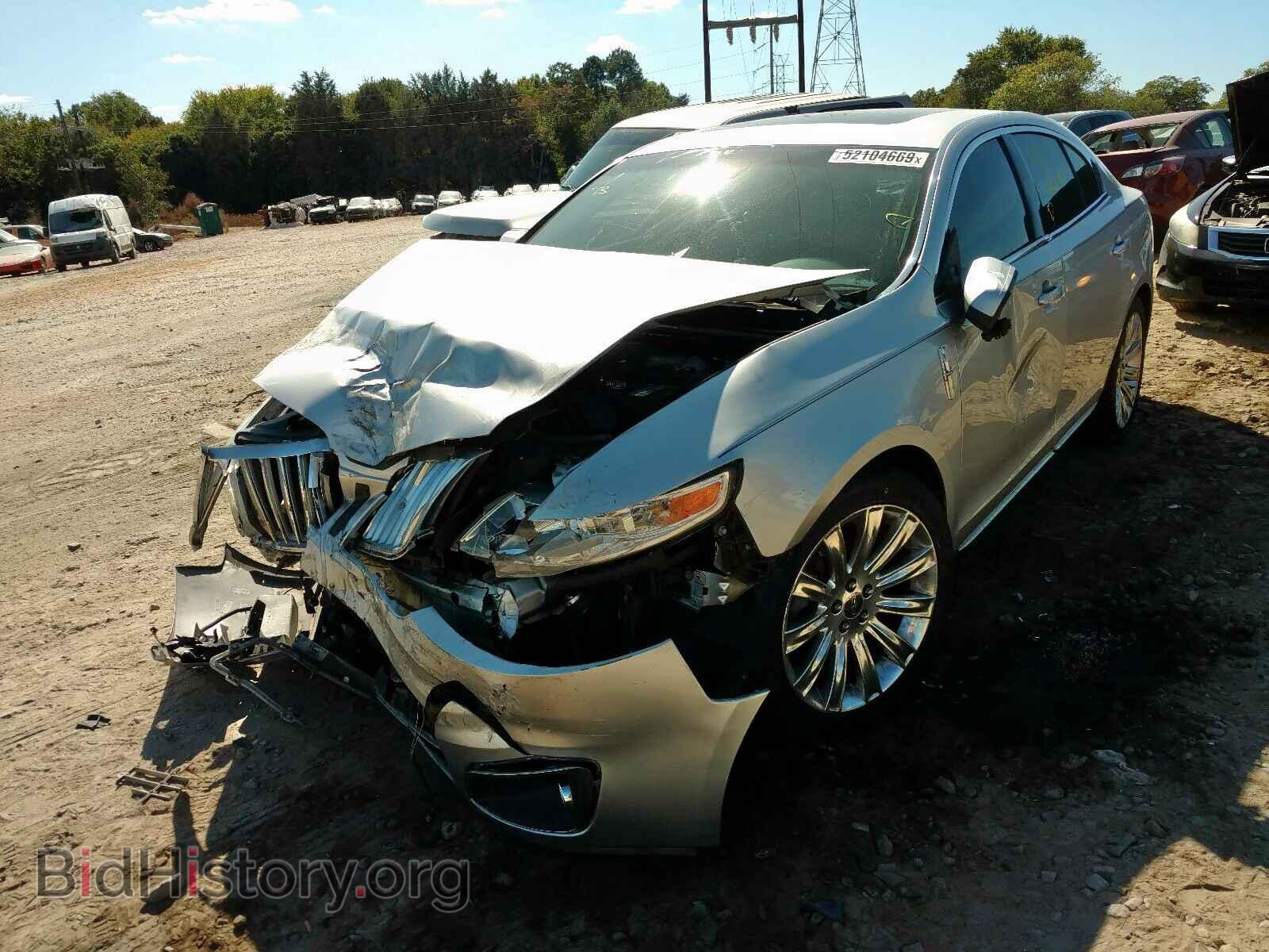 2010 LINCOLN MKS - VIN: 1LNHL9DR0AG608970 - Фото 2