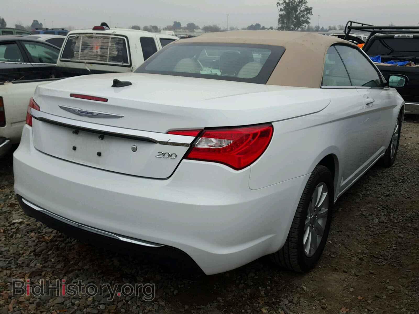 2011 CHRYSLER 200 - VIN: 1C3BC2EB6BN549637 - Фото 4