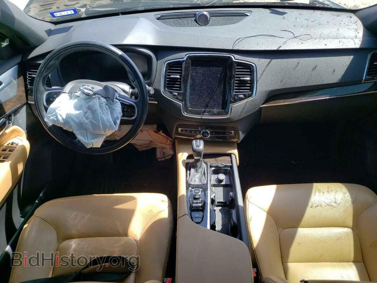 2017 VOLVO XC90 - VIN: YV4A22PK4H1132425 - Photo 8