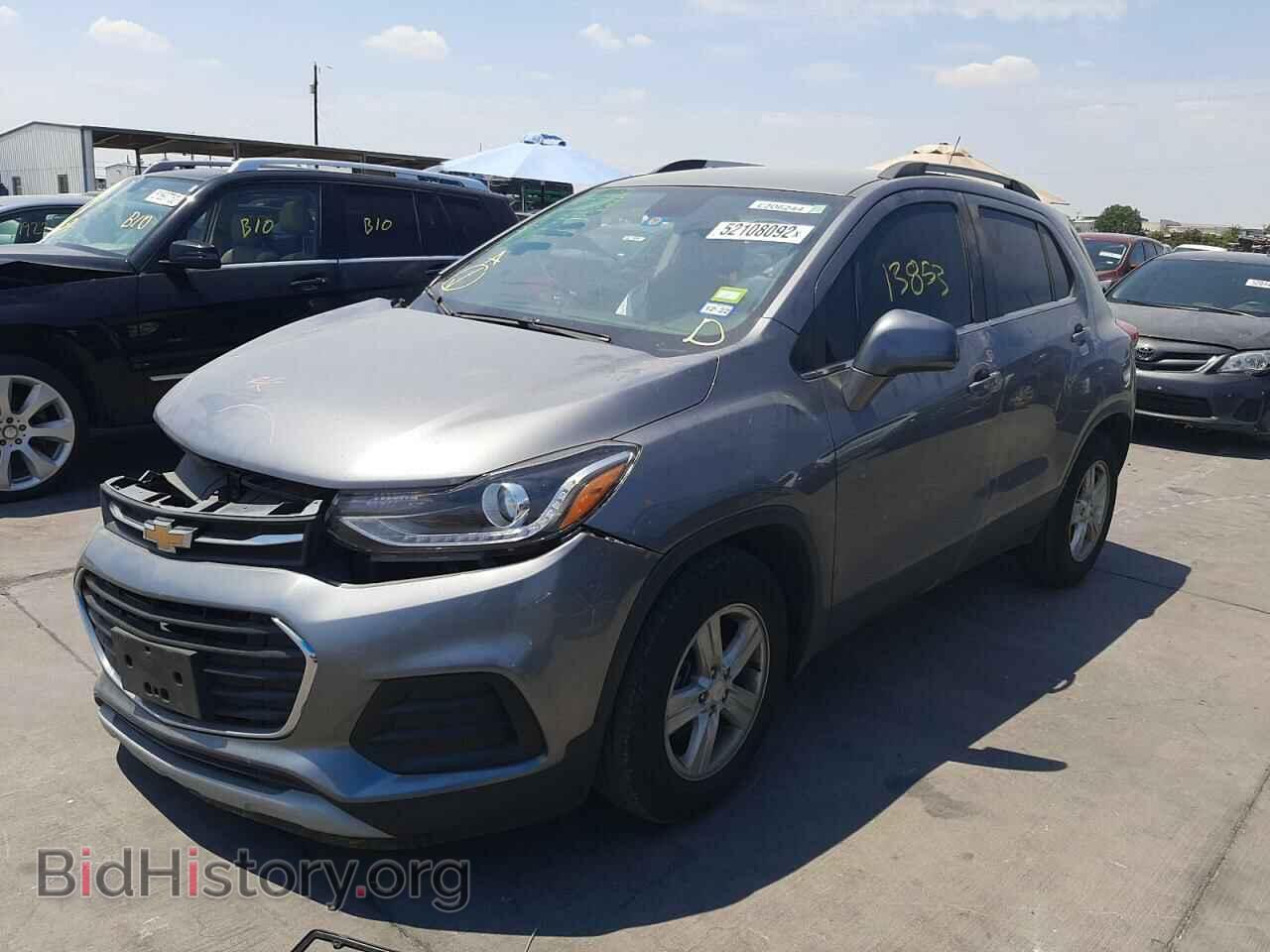 2020 CHEVROLET TRAX - VIN: 3GNCJLSB7LL308498 - Фото 2