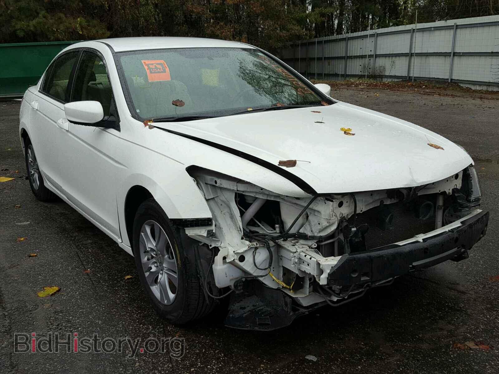 Photo 1HGCP2F61BA133252 - HONDA ACCORD SE 2011