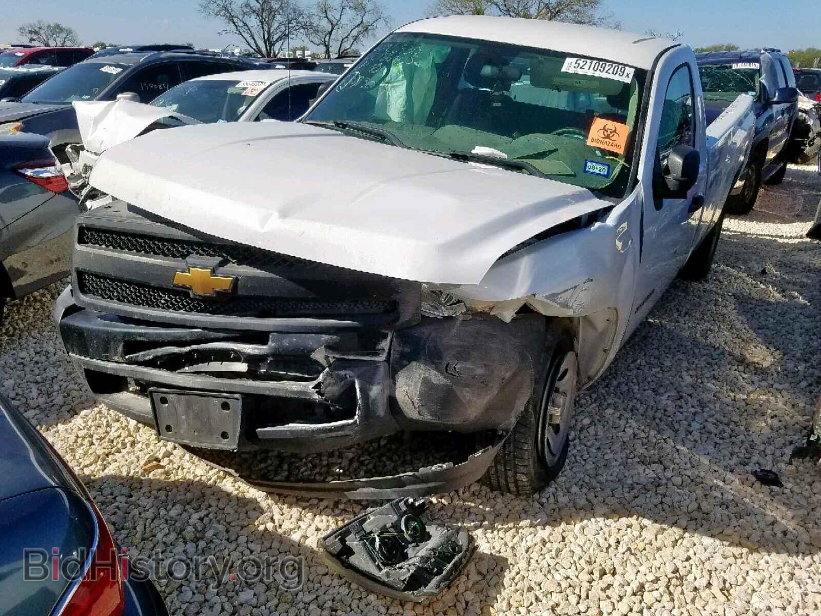 2013 CHEVROLET SILVERADO - VIN: 1GCNCPE02DZ200930 - Фото 2