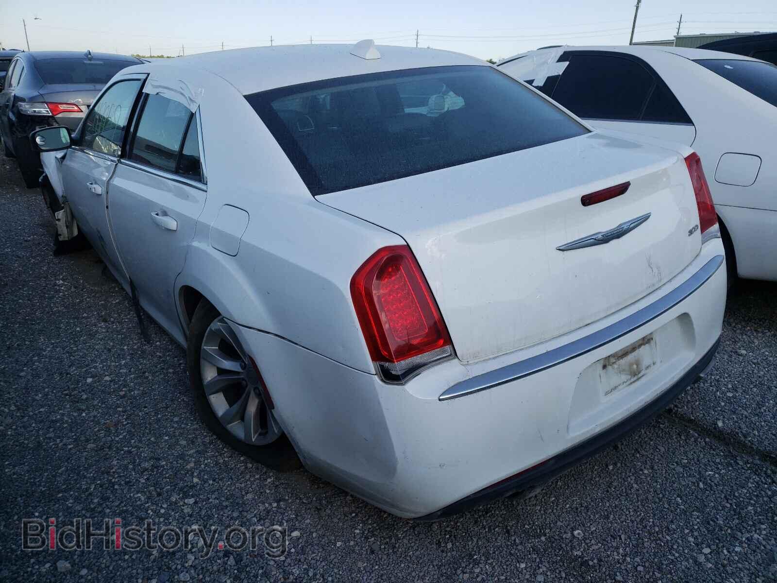 2016 CHRYSLER 300 - VIN: 2C3CCAAG3GH248288 - Фото 3