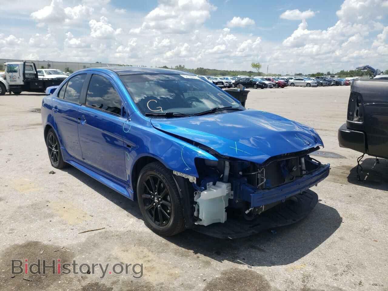 Photo JA32U2FU4HU011847 - MITSUBISHI LANCER 2017