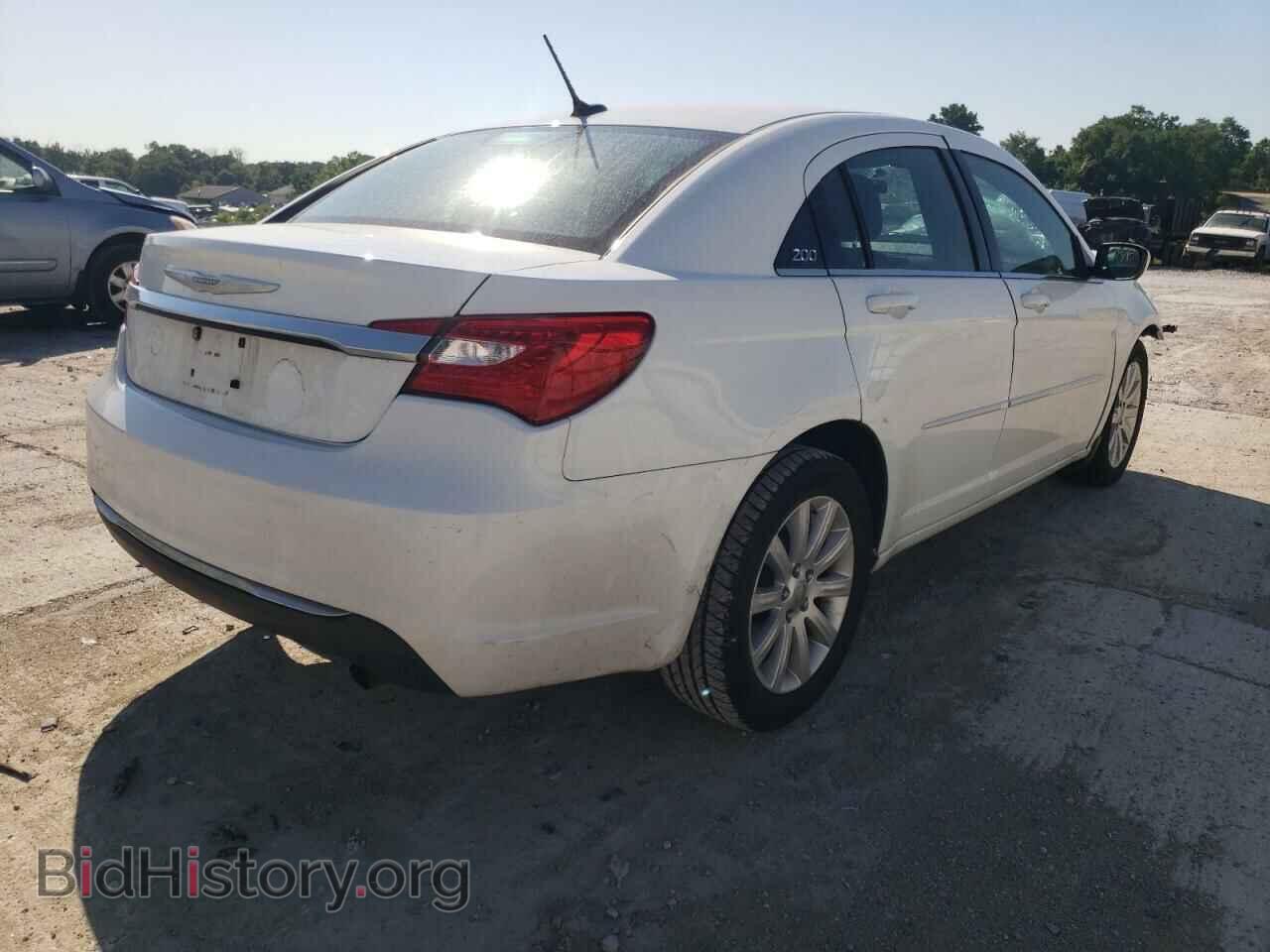 2012 CHRYSLER 200 - VIN: 1C3CCBBB0CN201066 - Фото 4