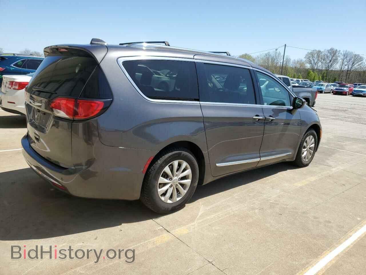 2018 CHRYSLER PACIFICA - VIN: 2C4RC1BG9JR120000 - Фото 3