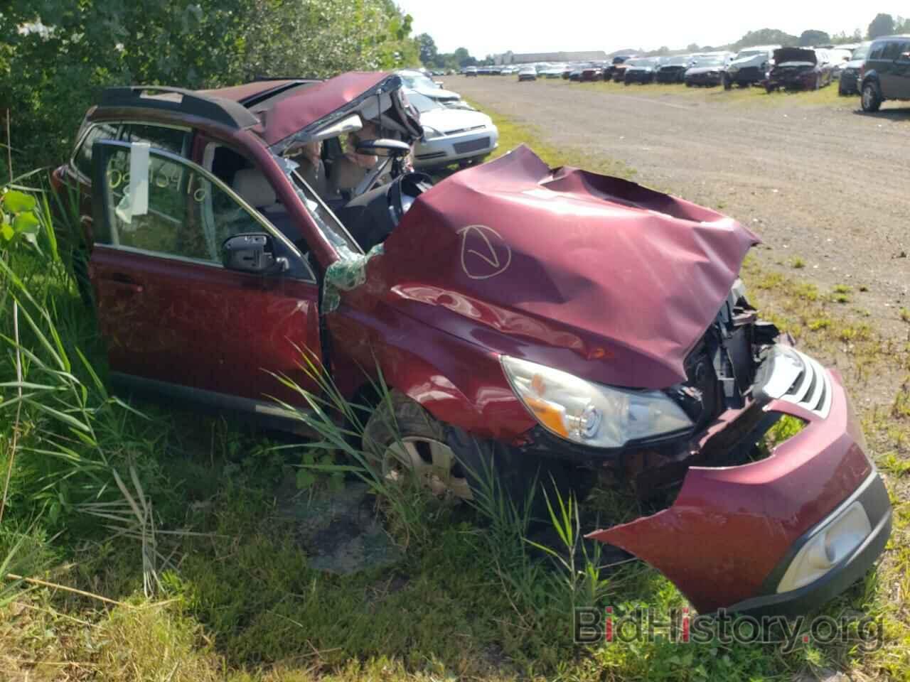 Photo 4S4BRCGC7B3403695 - SUBARU OUTBACK 2011