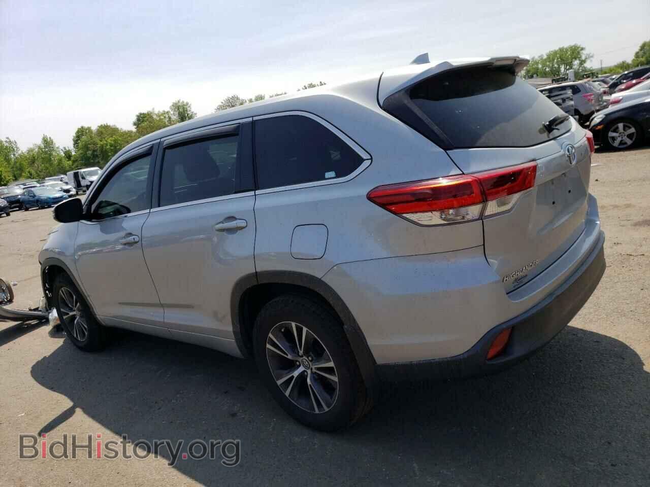 2017 TOYOTA HIGHLANDER - VIN: 5TDBZRFH5HS398220 - Фото 2