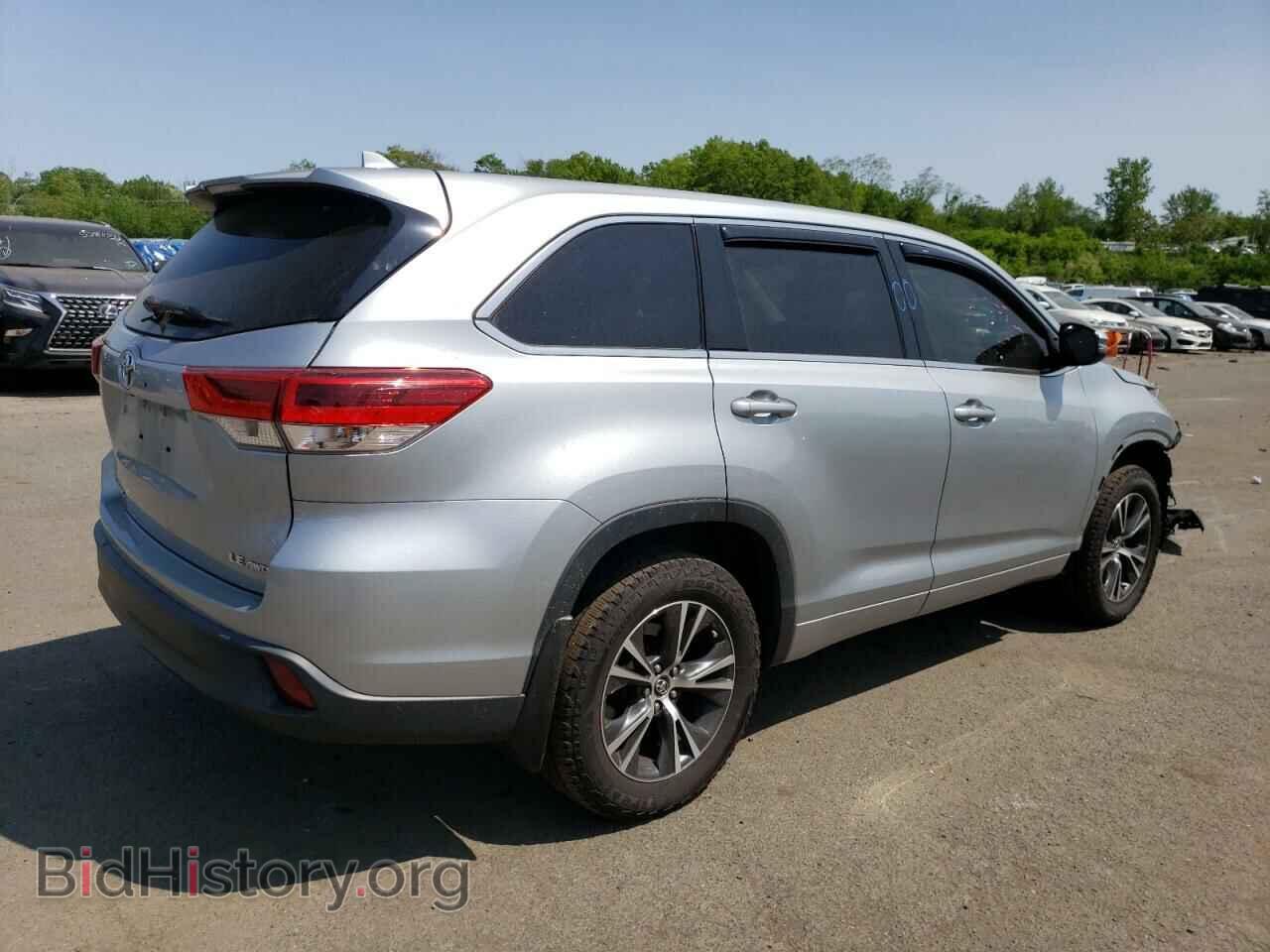 2017 TOYOTA HIGHLANDER - VIN: 5TDBZRFH5HS398220 - Фото 3