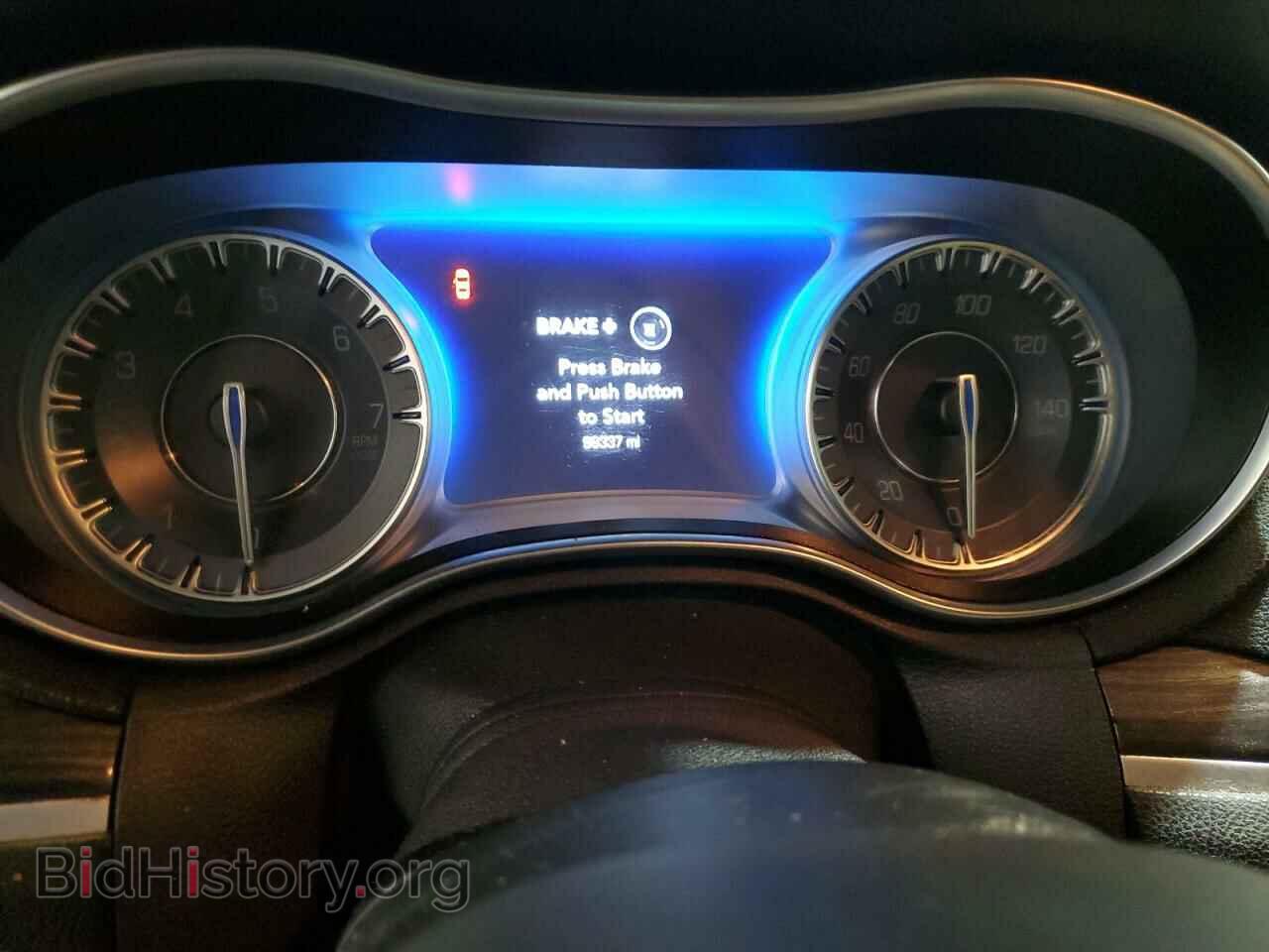 2018 CHRYSLER 300 - VIN: 2C3CCAAG3JH265096 - Фото 9