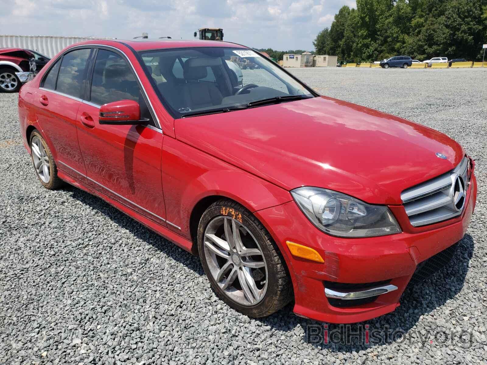 Photo WDDGF4HB6DA805484 - MERCEDES-BENZ C-CLASS 2013